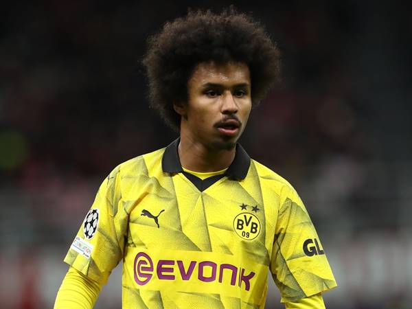 BĐQT 28/5: Dortmund sẵn sàng chia tay tiền đạo Karim Adeyemi