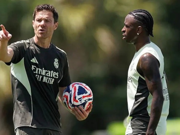 Tin BĐQT căng thẳng leo thang giữa Real Madrid & Vinicius