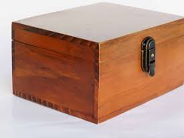 Chiêm bao thấy cái hòm nhiều kim cương